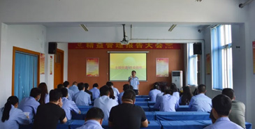 道路千萬條,安全第一條 | 新飛專汽舉辦道路交通安全培訓(xùn)會(huì)
